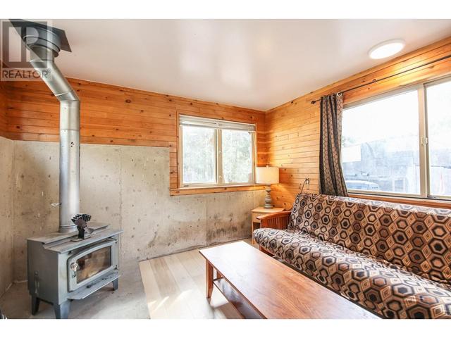 852 First Avenue, House detached with 1 bedrooms, 1 bathrooms and 2 parking in Okanagan Similkameen G BC | Image 12