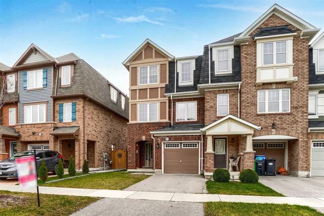 71 Vanhorne Clse, House attached with 3 bedrooms, 3 bathrooms and 2 parking in Brampton ON | Image 12