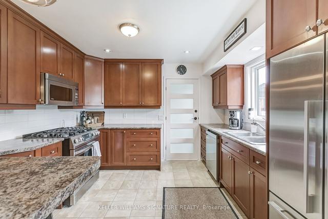 232 Slater Cres, House detached with 3 bedrooms, 2 bathrooms and 7 parking in Oakville ON | Image 6