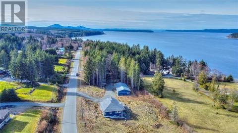 850 Lanqvist Rd, House detached with 3 bedrooms, 2 bathrooms and 6 parking in Mount Waddington C BC | Card Image