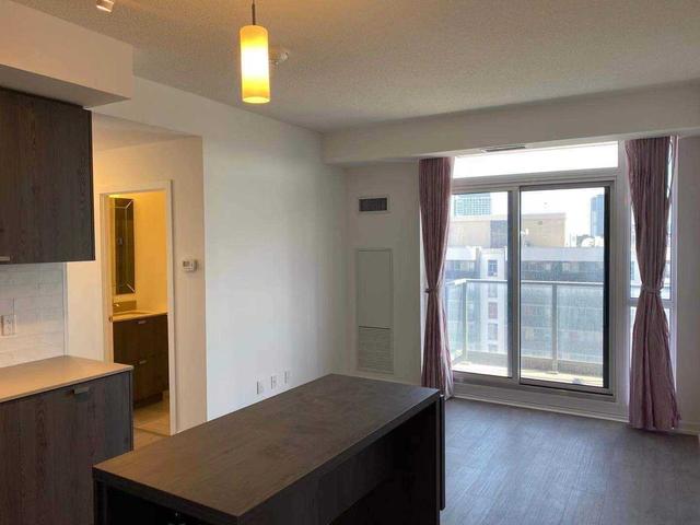 1610 - 56 Forest Manor Rd, Condo with 2 bedrooms, 2 bathrooms and 1 parking in Toronto ON | Image 4