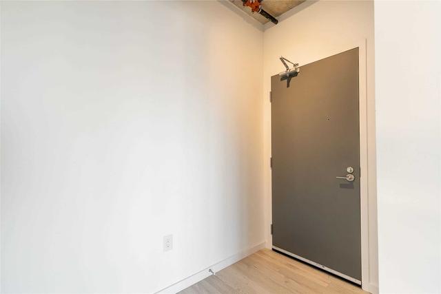 1708 - 170 Bayview Ave, Condo with 2 bedrooms, 2 bathrooms and 1 parking in Toronto ON | Image 11