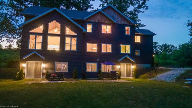 14 Lawson Court Drive, House detached with 5 bedrooms, 3 bathrooms and 15 parking in Kawartha Lakes ON | Image 1
