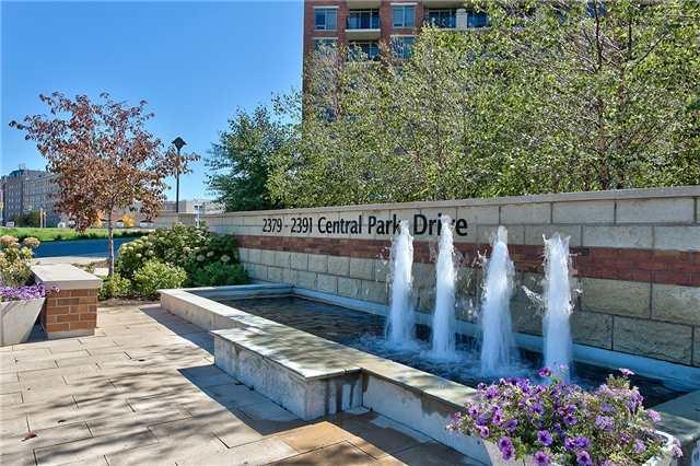 1002 - 2391 Central Park Dr, Condo with 1 bedrooms, 1 bathrooms and 1 parking in Oakville ON | Image 2