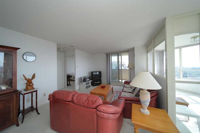 2409 - 400 Webb Dr, Condo with 2 bedrooms, 2 bathrooms and 2 parking in Mississauga ON | Image 3