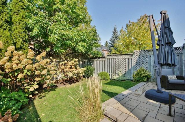 1063 Pepperidge Crossing, House semidetached with 3 bedrooms, 3 bathrooms and 3 parking in Mississauga ON | Image 27