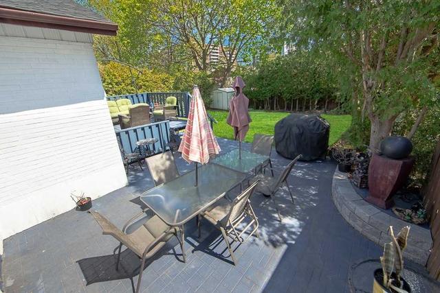 14 Golfhaven Dr, House detached with 3 bedrooms, 2 bathrooms and 4 parking in Toronto ON | Image 14