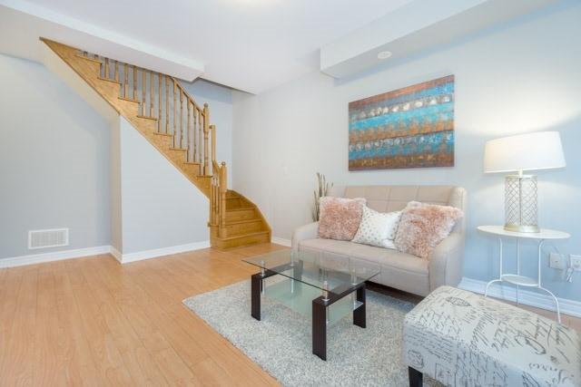 19 - 105 Kayla Cres, Townhouse with 2 bedrooms, 2 bathrooms and 1 parking in Vaughan ON | Image 3