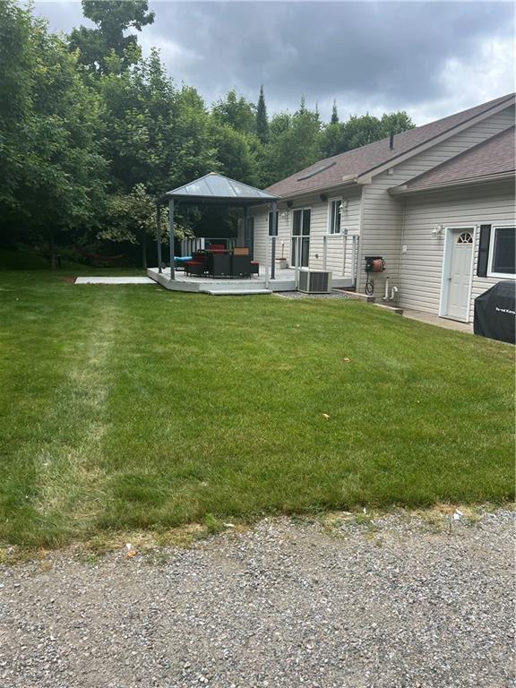 217 Kamaniskeg Lake Road, House detached with 3 bedrooms, 2 bathrooms and 20 parking in Hastings Highlands ON | Image 15