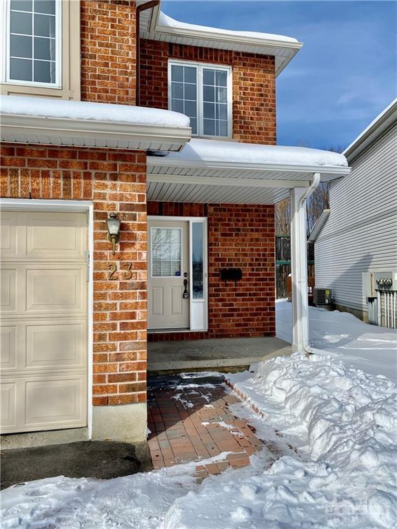 43 Inverkip Avenue, Townhouse with 3 bedrooms, 3 bathrooms and 3 parking in Ottawa ON | Image 2