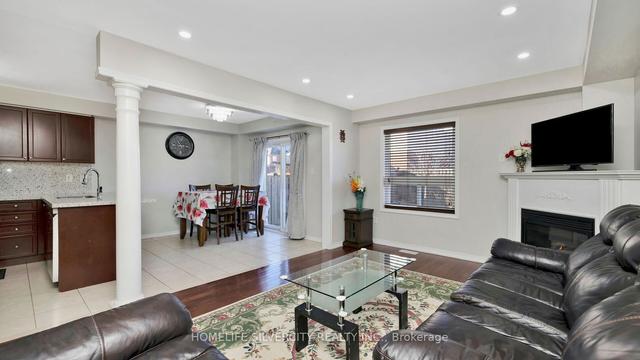 10 William Cowles Dr, House detached with 3 bedrooms, 3 bathrooms and 5 parking in Clarington ON | Image 14