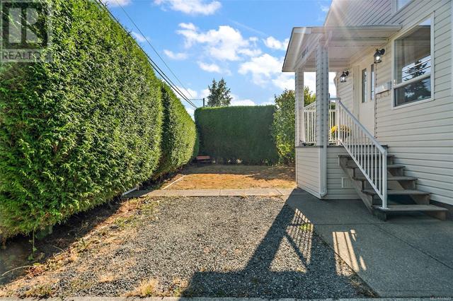 5828 Howard Ave, House detached with 6 bedrooms, 3 bathrooms and 4 parking in North Cowichan BC | Image 42