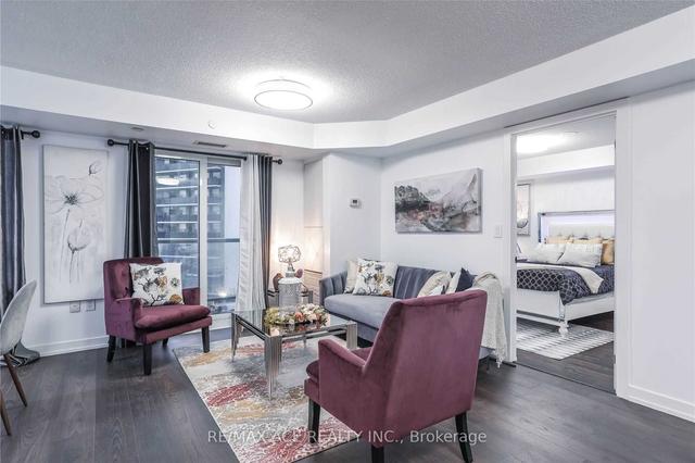 513 - 1346 Danforth Rd, Condo with 2 bedrooms, 2 bathrooms and 1 parking in Toronto ON | Image 6