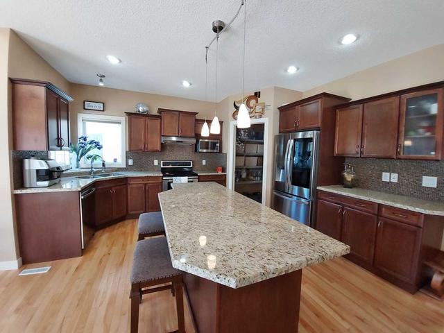 843 Chahley Way Nw, House detached with 3 bedrooms, 3 bathrooms and 4 parking in Edmonton AB | Image 16