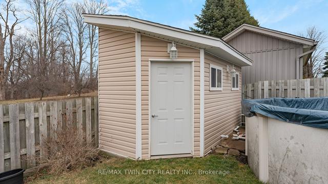 42 Cora Dr, House detached with 4 bedrooms, 3 bathrooms and 5 parking in Kitchener ON | Image 17