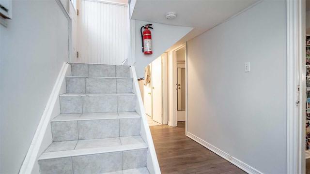 2 Mcdonald Ave, House detached with 3 bedrooms, 2 bathrooms and 3 parking in London ON | Image 22