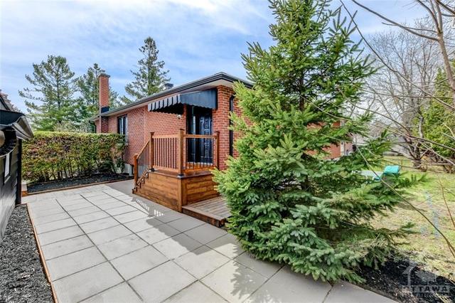 1 Oakwood Avenue, House detached with 3 bedrooms, 3 bathrooms and 7 parking in Ottawa ON | Image 27
