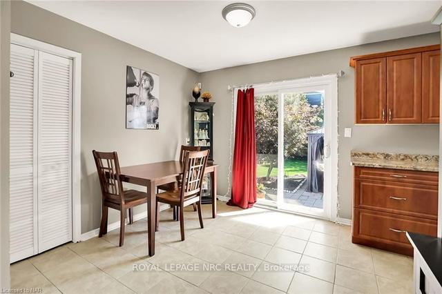 8321 Breadner Cres, House detached with 3 bedrooms, 2 bathrooms and 3 parking in Niagara Falls ON | Image 3