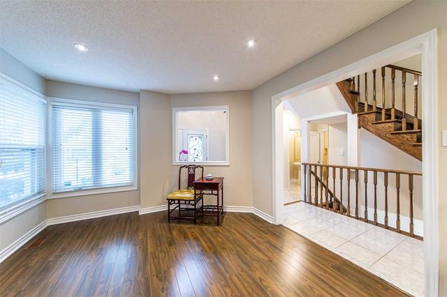 953 Focal Rd, House detached with 5 bedrooms, 5 bathrooms and 5 parking in Mississauga ON | Image 38