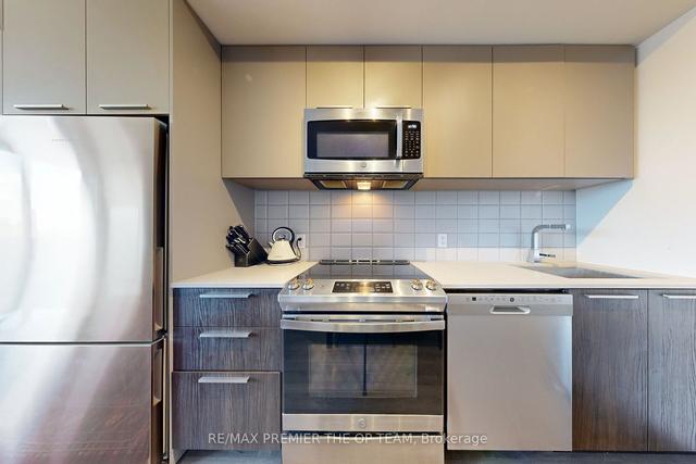 414 - 4208 Dundas St W, Condo with 2 bedrooms, 2 bathrooms and 1 parking in Toronto ON | Image 2
