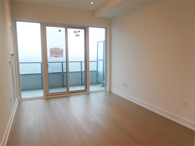 lph10a - 30 Shore Breeze Dr, Condo with 1 bedrooms, 1 bathrooms and 1 parking in Toronto ON | Image 3