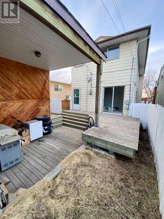 349 33 Avenue Ne, House detached with 5 bedrooms, 2 bathrooms and 8 parking in Calgary AB | Image 24