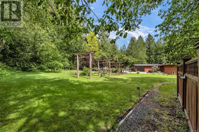 4024 Winchester Rd, House detached with 4 bedrooms, 4 bathrooms and 10 parking in North Cowichan BC | Image 27
