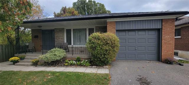 83 Chelmsford Ave N, House detached with 4 bedrooms, 2 bathrooms and 5 parking in Toronto ON | Card Image