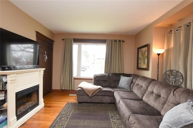 53 East 39th Street, House detached with 2 bedrooms, 1 bathrooms and 1 parking in Hamilton ON | Image 9