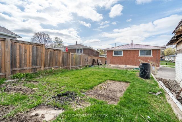135 Gordon Drummond Ave, House detached with 2 bedrooms, 2 bathrooms and 4 parking in Hamilton ON | Image 31