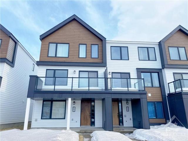 101 Kyanite Lane, Townhouse with 4 bedrooms, 4 bathrooms and 2 parking in Ottawa ON | Image 1