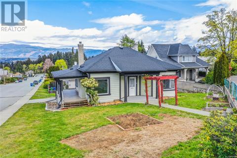 4683 North Cres, House detached with 2 bedrooms, 1 bathrooms and 1 parking in Port Alberni BC | Card Image