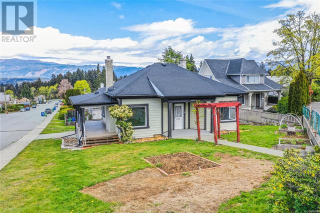 4683 North Cres, House detached with 2 bedrooms, 1 bathrooms and 1 parking in Port Alberni BC | Image 1