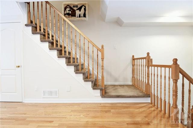 115 Parkrose Private, Townhouse with 3 bedrooms, 3 bathrooms and 2 parking in Ottawa ON | Image 14