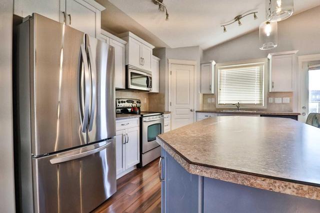 436 Mt Sunburst Crescent W, House detached with 5 bedrooms, 3 bathrooms and 4 parking in Lethbridge AB | Image 12