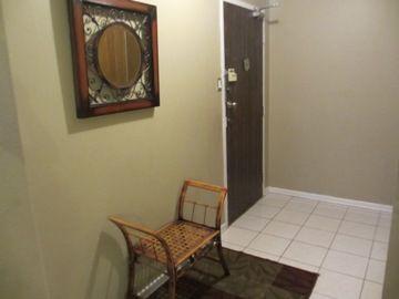 2012 - 18 Knightsbridge Rd, Condo with 3 bedrooms, 2 bathrooms and 1 parking in Brampton ON | Image 3
