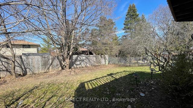22 Sandsprings Cres, House detached with 3 bedrooms, 2 bathrooms and 3 parking in Kitchener ON | Image 11