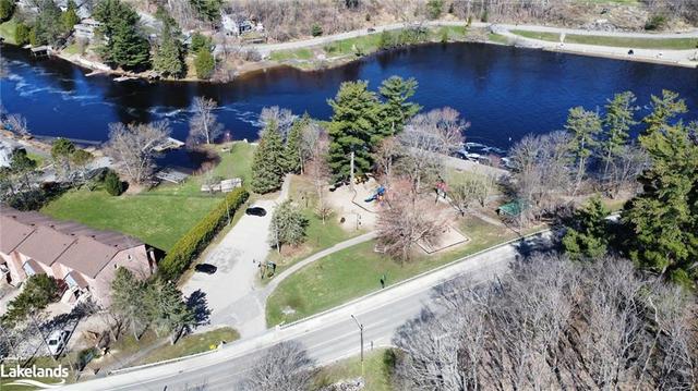 142 Shier Street, House detached with 2 bedrooms, 1 bathrooms and 5 parking in Bracebridge ON | Image 33