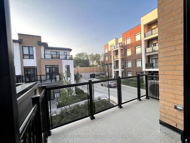 206 - 140 Canon Jackson Dr, Townhouse with 3 bedrooms, 3 bathrooms and 1 parking in Toronto ON | Image 11