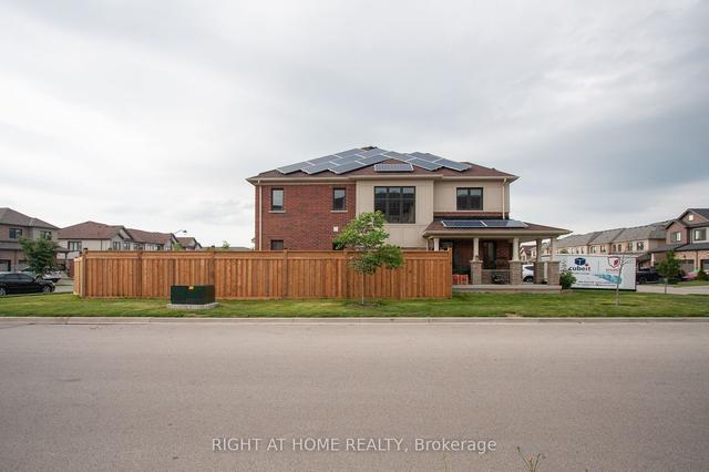 3 Sherway St, House attached with 3 bedrooms, 3 bathrooms and 2 parking in Hamilton ON | Image 4