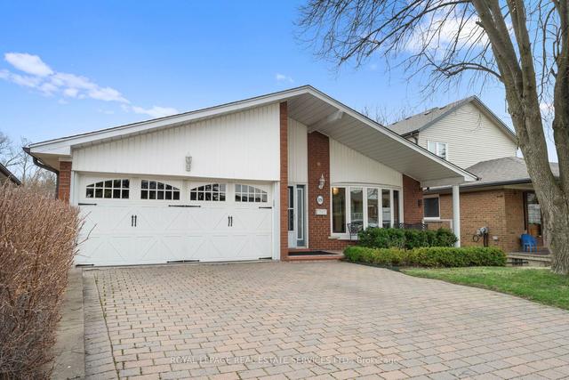 19 Warlingham Crt, House detached with 3 bedrooms, 2 bathrooms and 4 parking in Toronto ON | Image 1