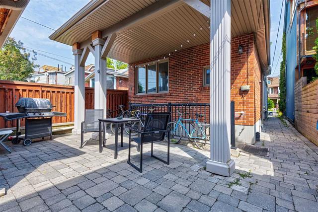 758 Markham St, House detached with 5 bedrooms, 4 bathrooms and 2 parking in Toronto ON | Image 11