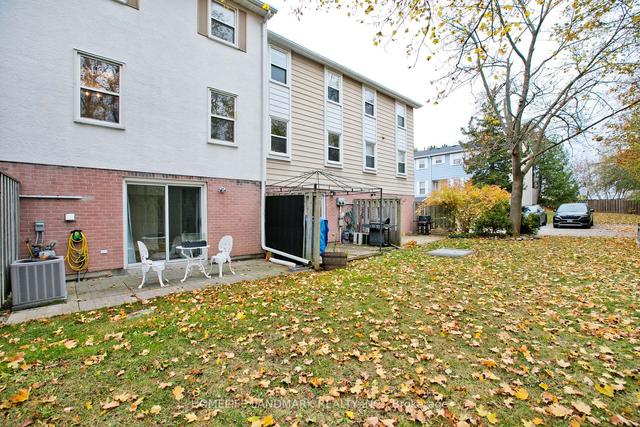 1672 John St, Townhouse with 3 bedrooms, 1 bathrooms and 2 parking in Markham ON | Image 18