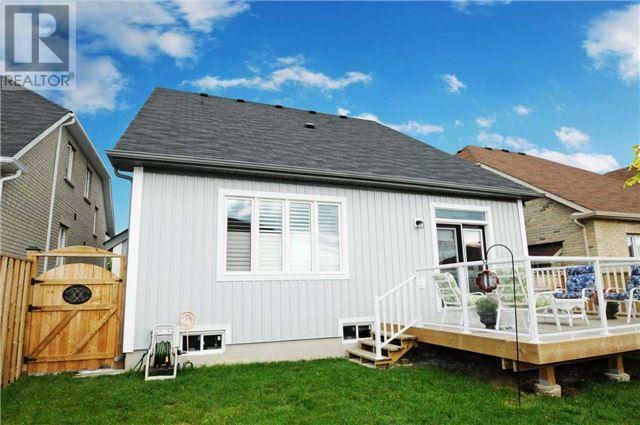 22 Erskine Dr, House detached with 3 bedrooms, 3 bathrooms and 4 parking in Clarington ON | Image 19