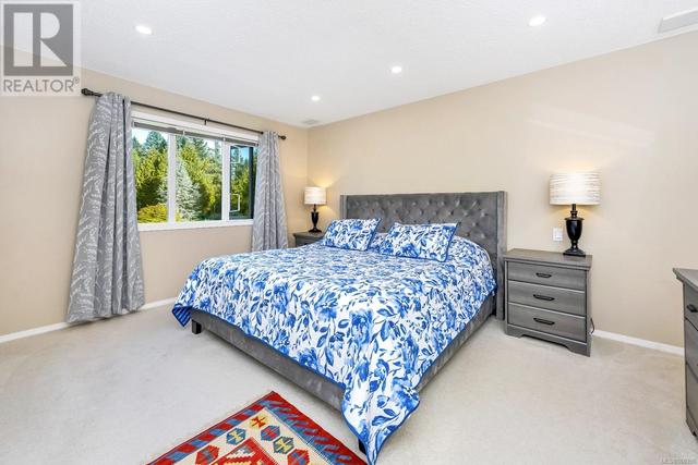 5199 Walema Crt, House detached with 5 bedrooms, 4 bathrooms and 4 parking in Saanich BC | Image 19