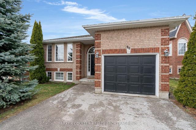 90 Larkin Dr, House detached with 2 bedrooms, 2 bathrooms and 3 parking in Barrie ON | Image 23