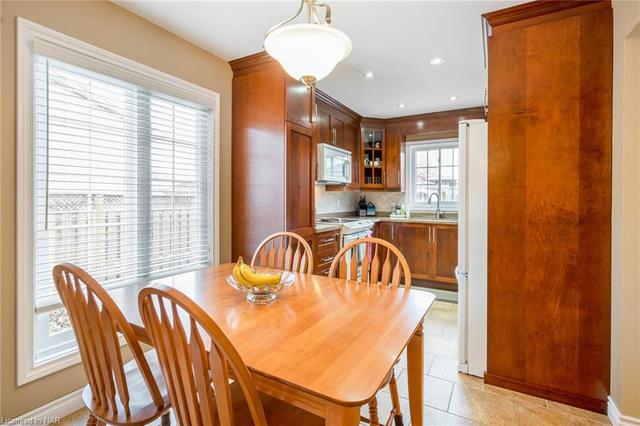 31 Kimbermount Drive, House detached with 4 bedrooms, 2 bathrooms and 4 parking in St. Catharines ON | Image 6