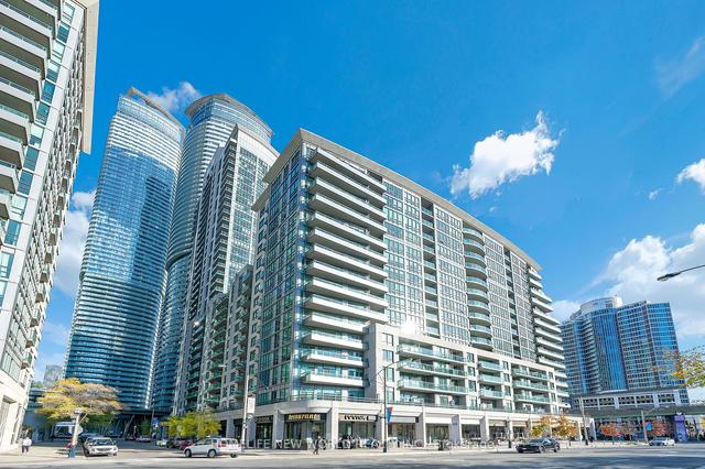 1517 - 25 Lower Simcoe St, Condo with 2 bedrooms, 2 bathrooms and 1 parking in Toronto ON | Image 1