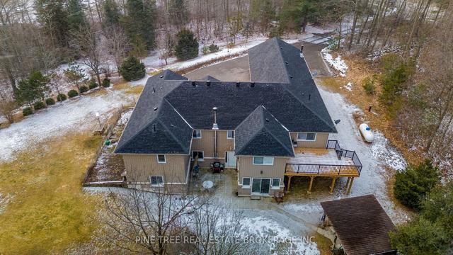 6975 Ortona Rd, House detached with 7 bedrooms, 5 bathrooms and 16.5 parking in Essa ON | Image 33