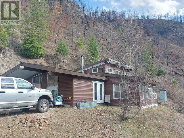 2587 Green Mountain Road, House detached with 2 bedrooms, 1 bathrooms and 5 parking in Okanagan Similkameen I BC | Image 7